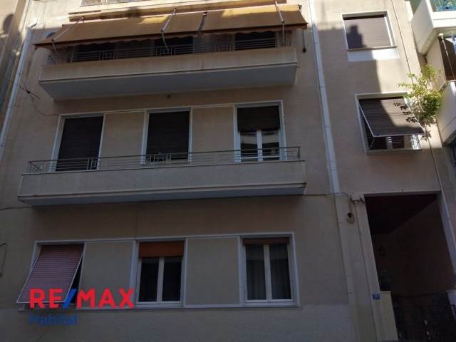 (For Sale) Residential Apartment || Athens Center/Athens - 150 Sq.m, 3 Bedrooms, 120.000€ 